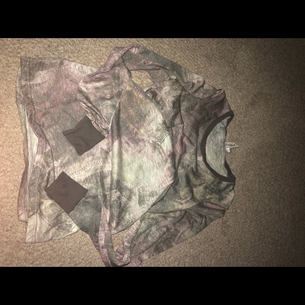 Buckle shirt